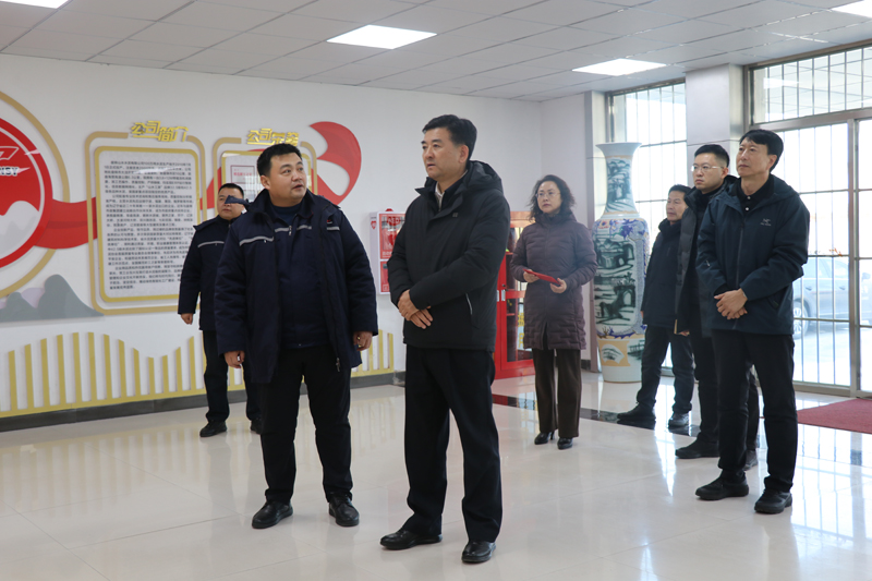 大洼区政协主席姜文一行莅临盘锦公司慰问走访2-夏芳