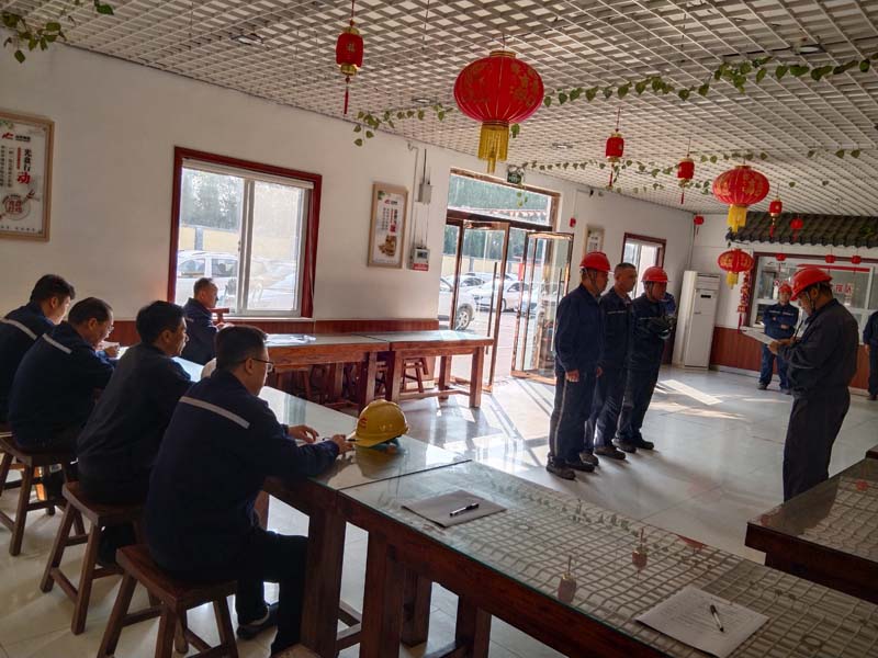 枣庄公司举办氨水及化学药品泄漏处置安全技能竞赛活动 (3)